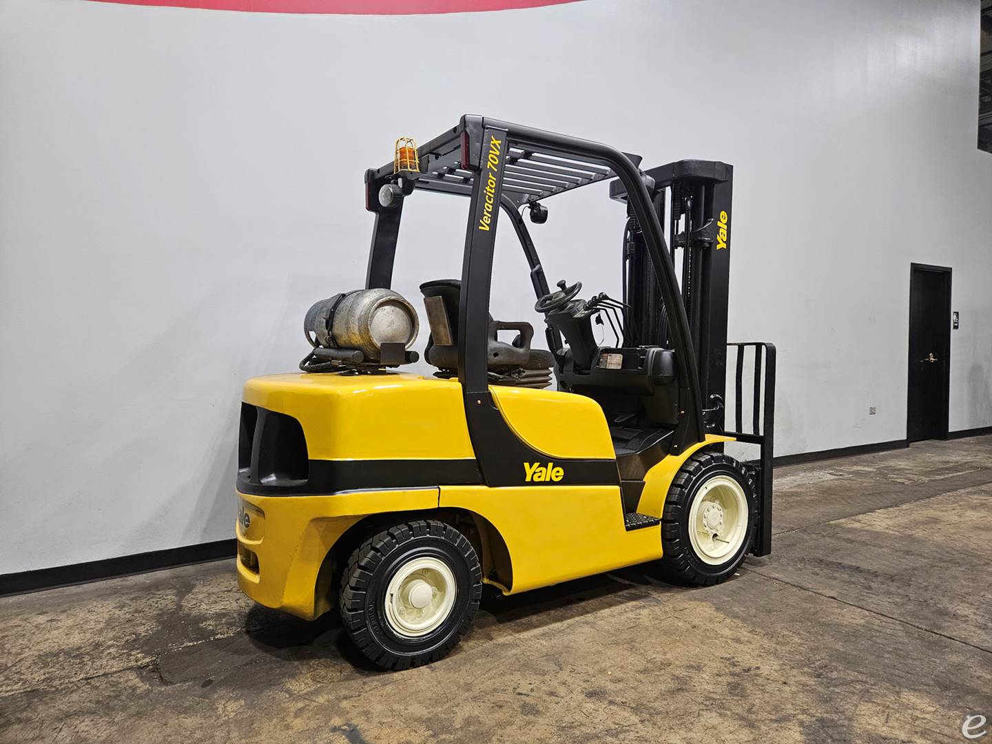 2017 Yale GLP070VX