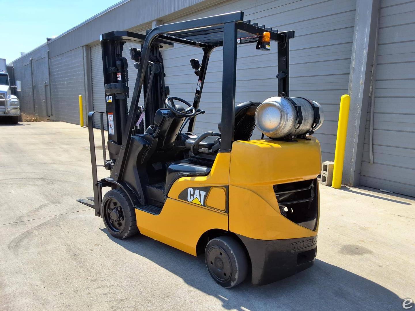 2016 Mitsubishi FGC25N