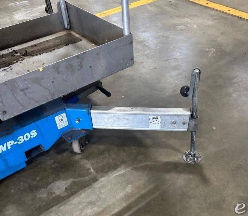 2016 Genie AWP30S