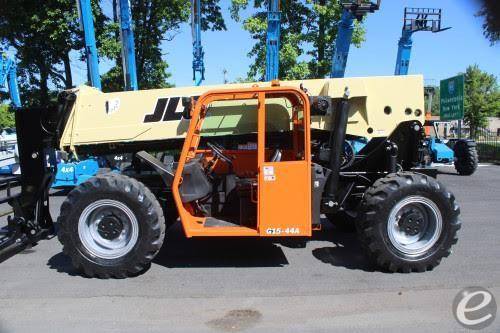 2016 JLG G15-44A