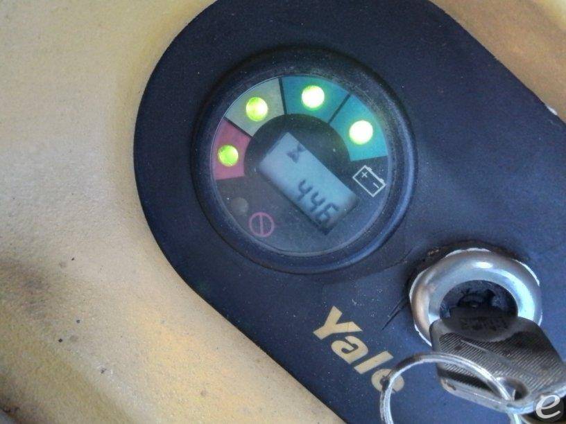 2005 Yale MRW030LE
