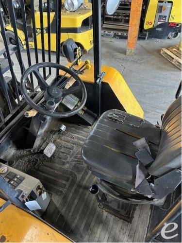 2011 JCB 930