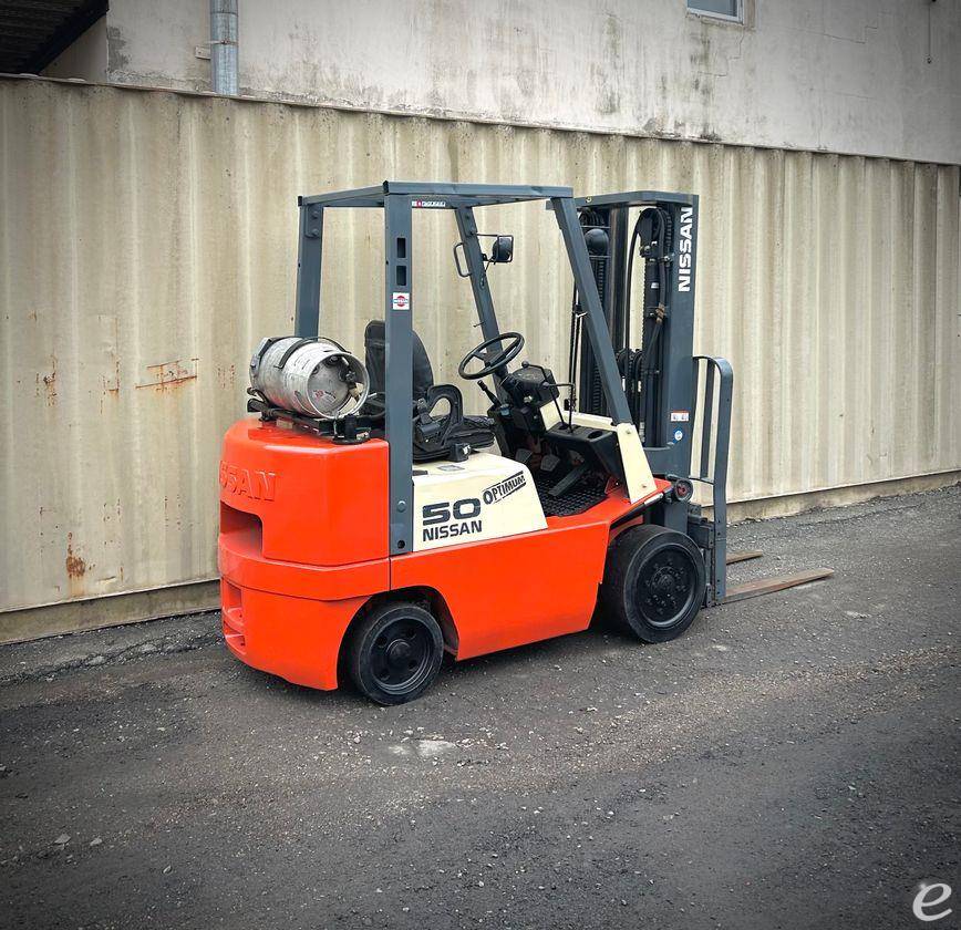 2004 Nissan CPJ02A25PV