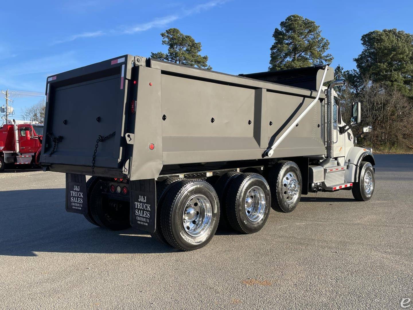 2020 Peterbilt 567