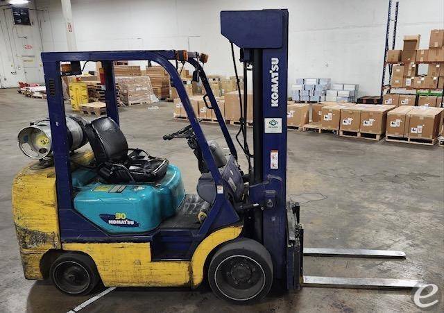 2001 Komatsu FG30SHT-12 LP Gas Fork...