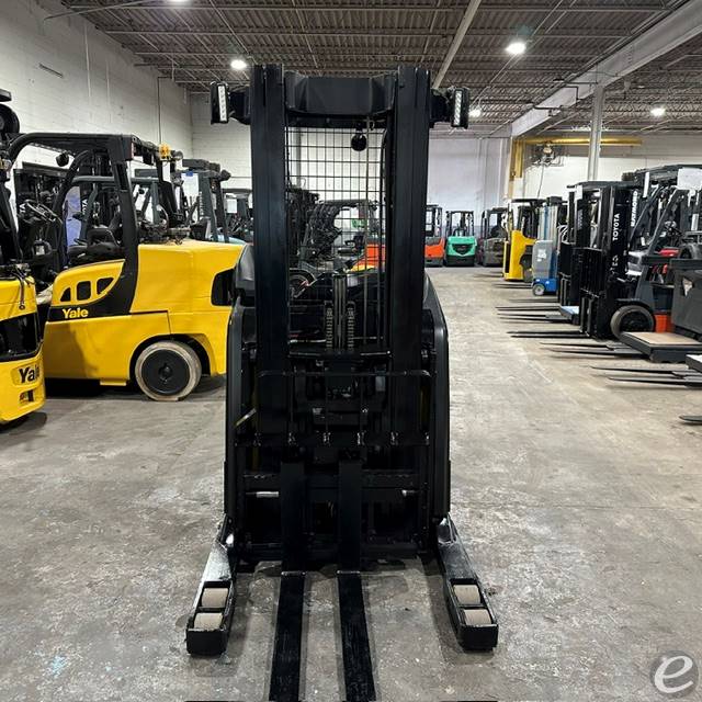 2022 Yale NR035DC