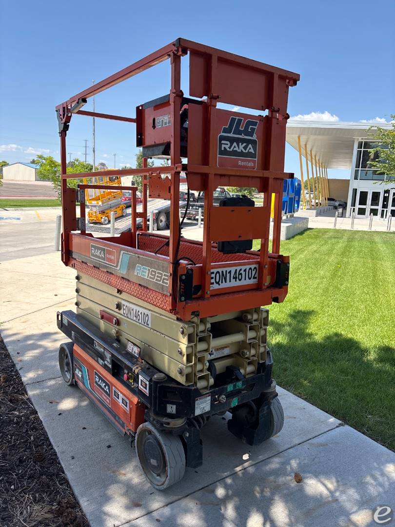2020 JLG AE1932