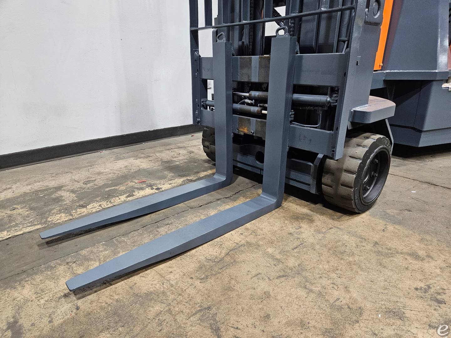 2015 Aisle-Master 44S