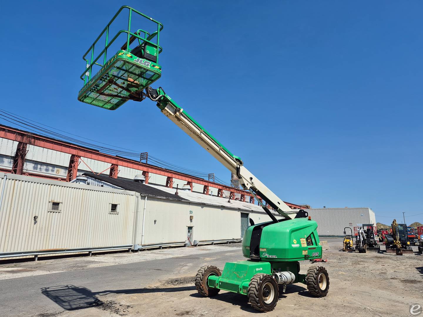 2017 JLG 400S