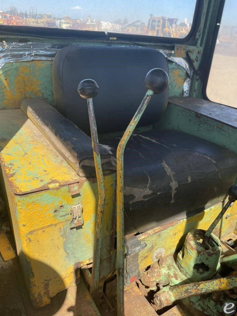 Cat D4D