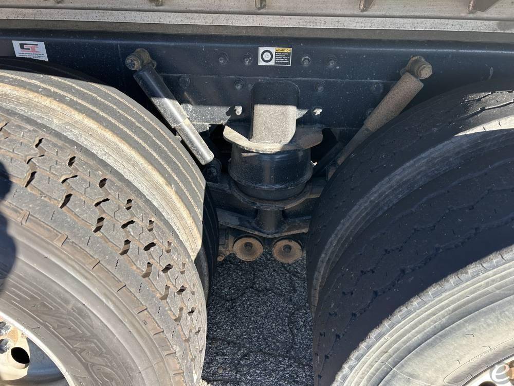 2024 Kenworth T880