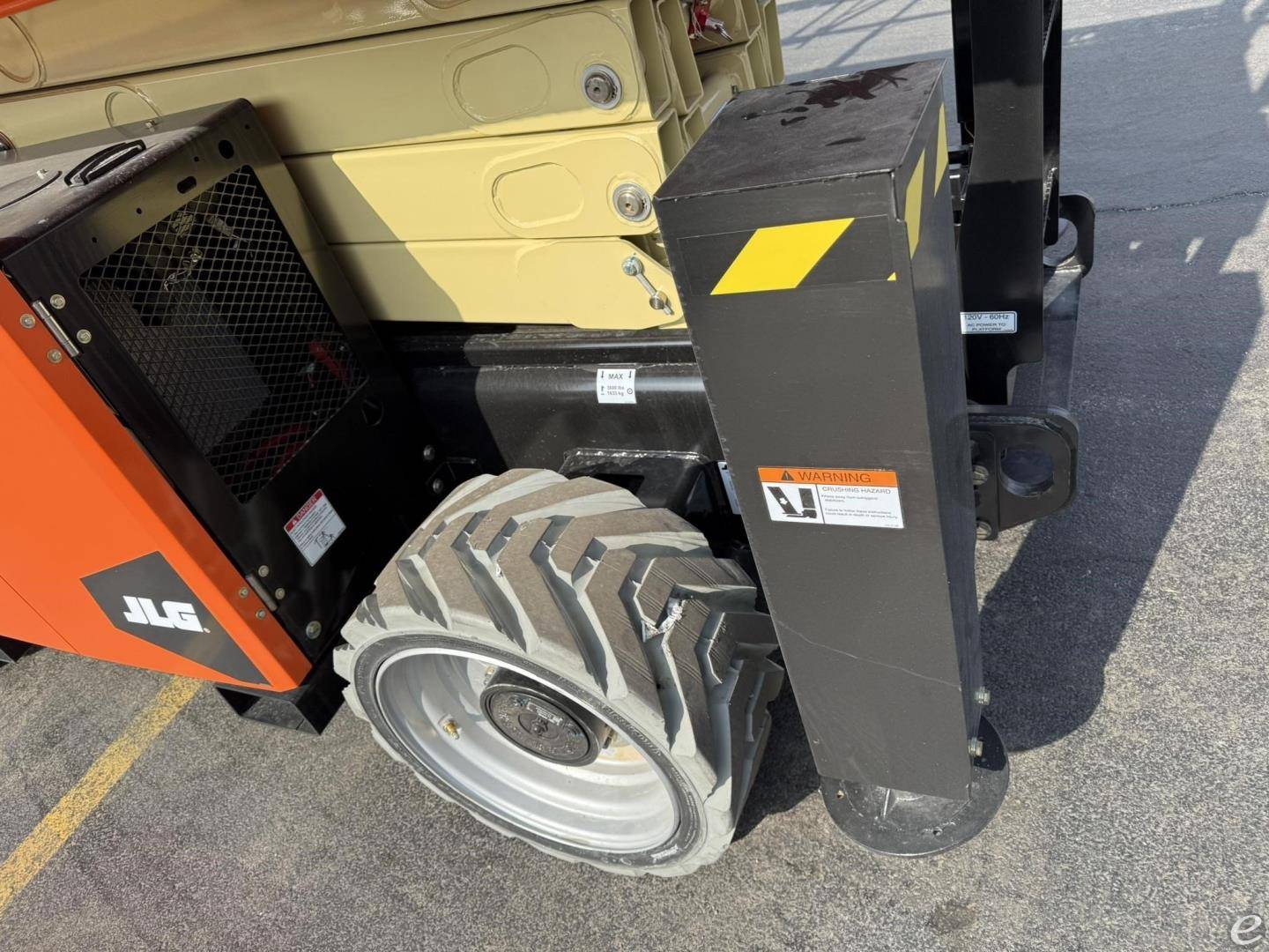 2025 JLG RT3369