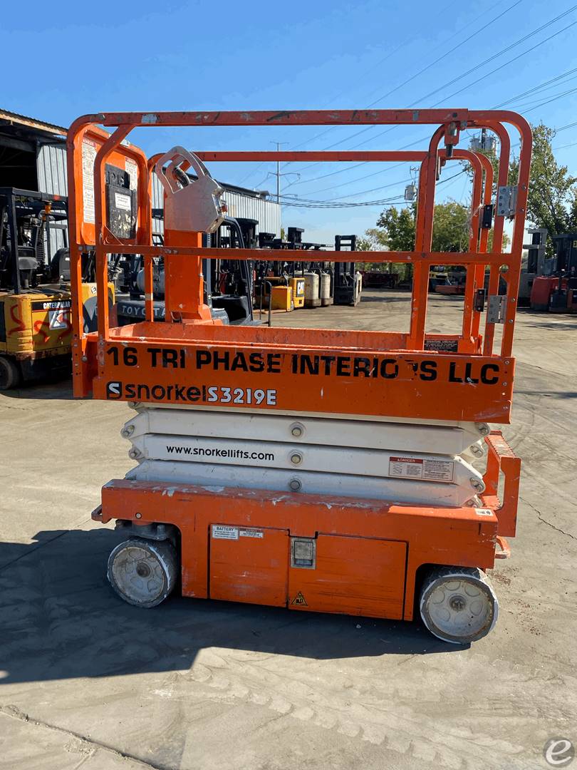 2017 Electric Snorkel Scissor Lifts S3219E 123Forklift