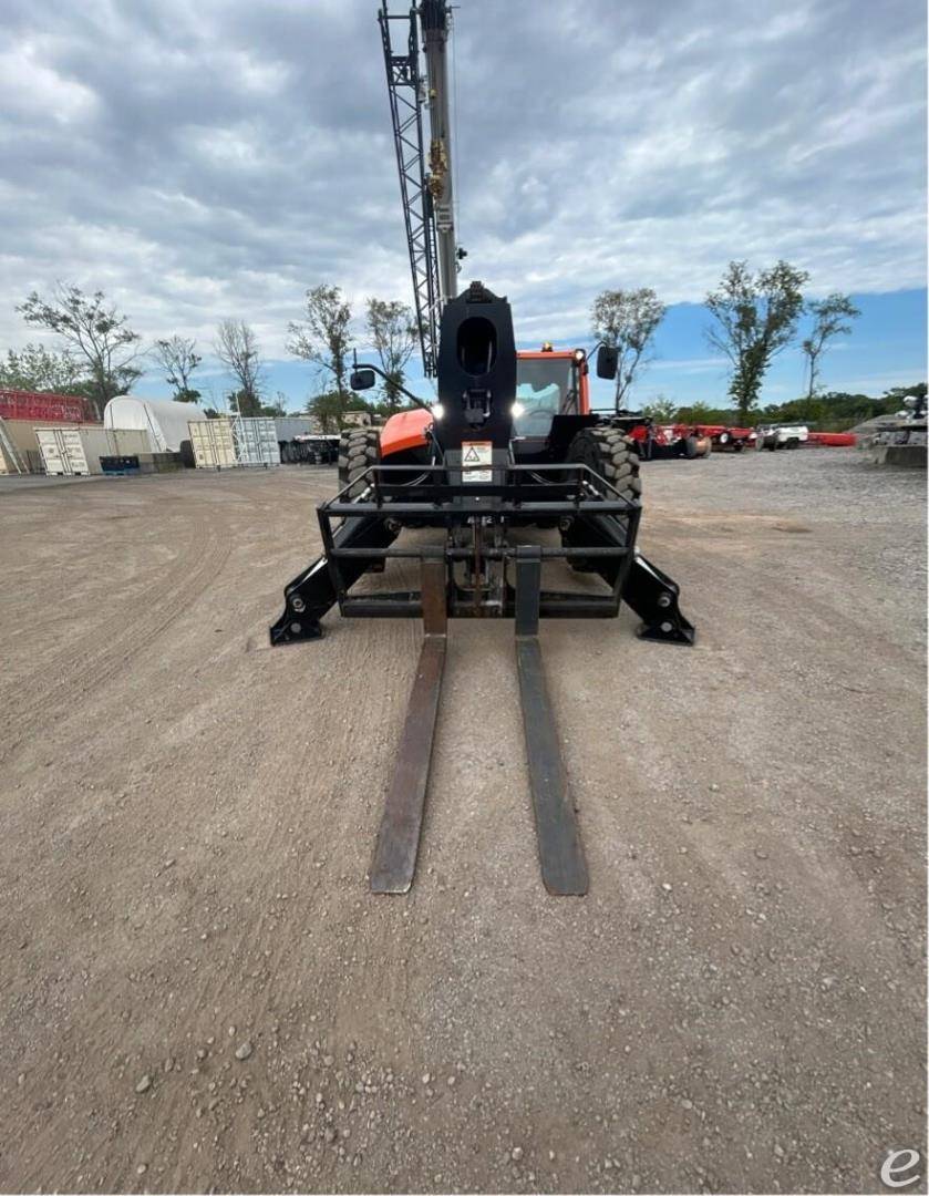 2022 JLG 1255