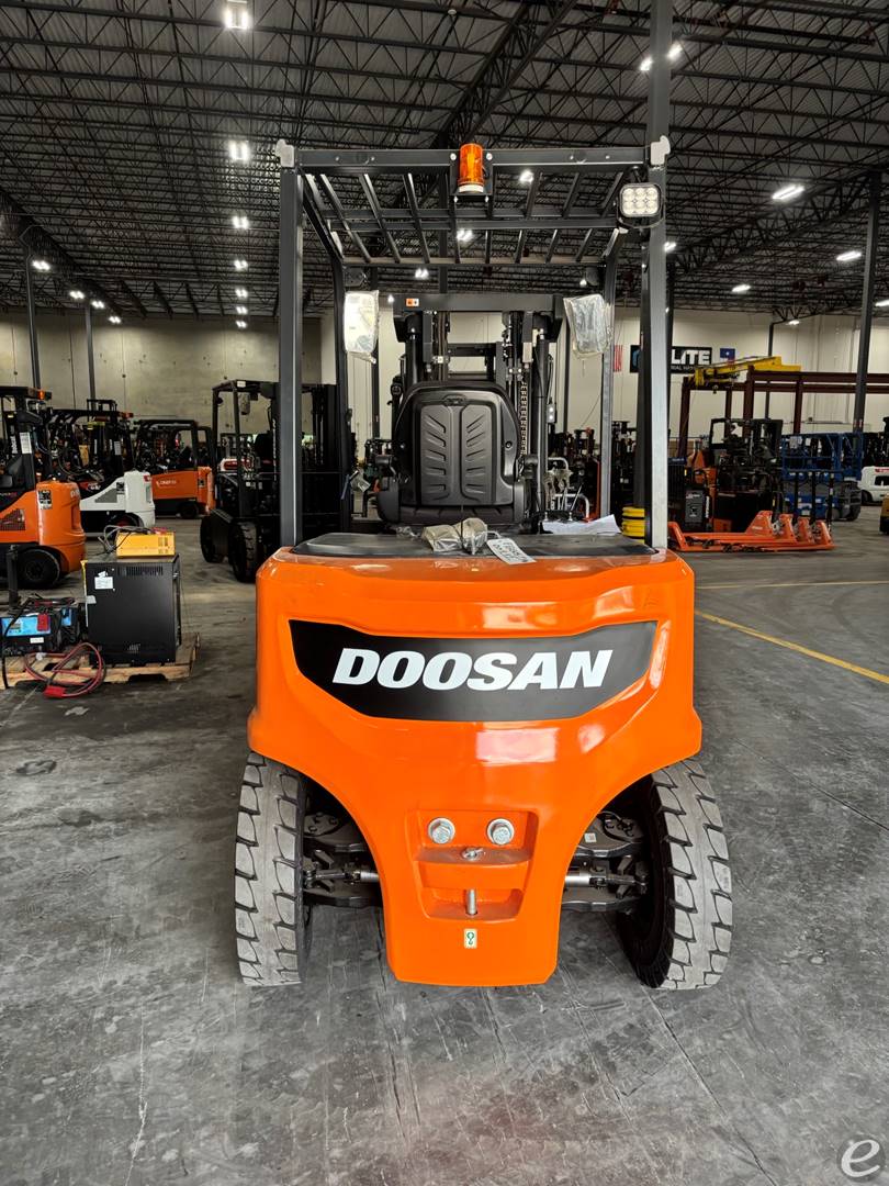 2023 Doosan B45XS-7