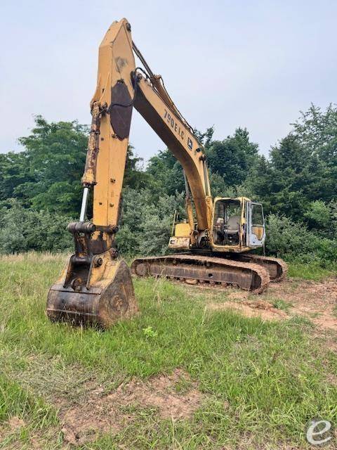 1994 John Deere 790E LC