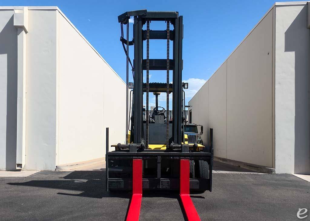 2000 Hyster H210XL