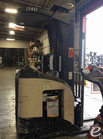 2004 Crown RR5220-35 Electric Reach Truck - 123Forklift