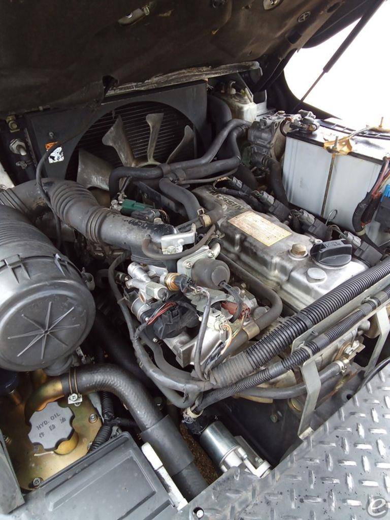 2007 Nissan MCP1F2A25LV