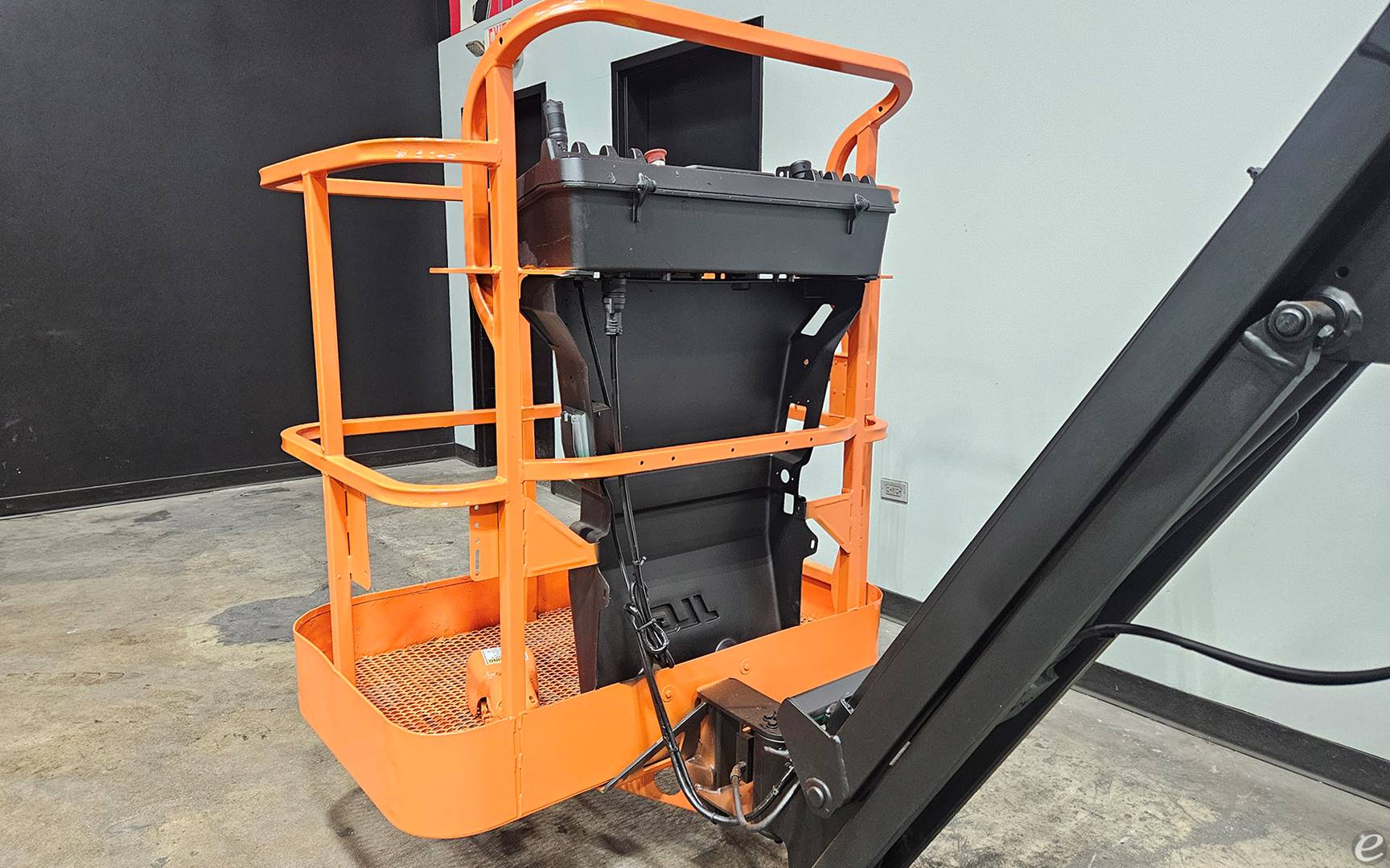 2012 JLG E300AJP