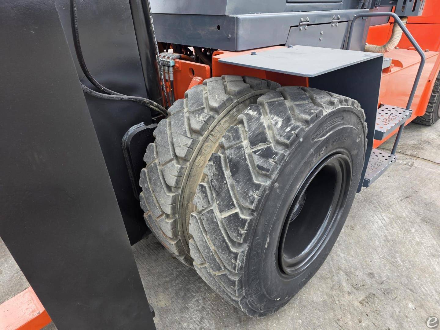 2012 Hoist Liftruck P360