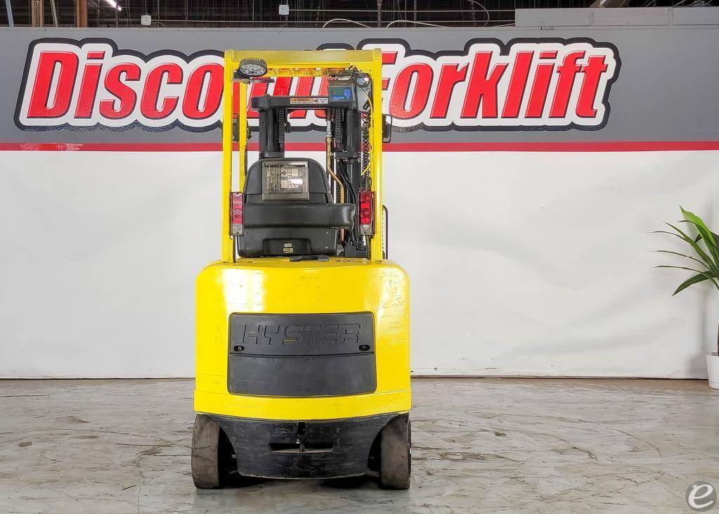 2001 Hyster E60XM2-33