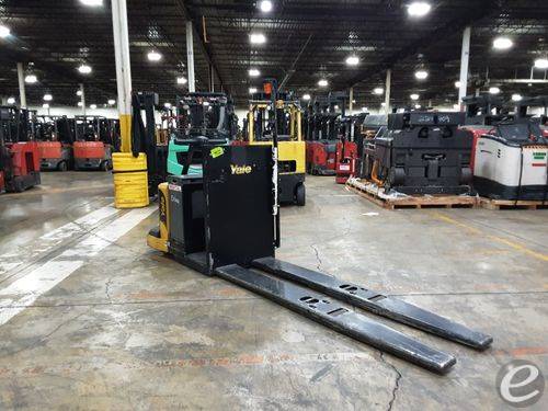 2014 Yale MPC080