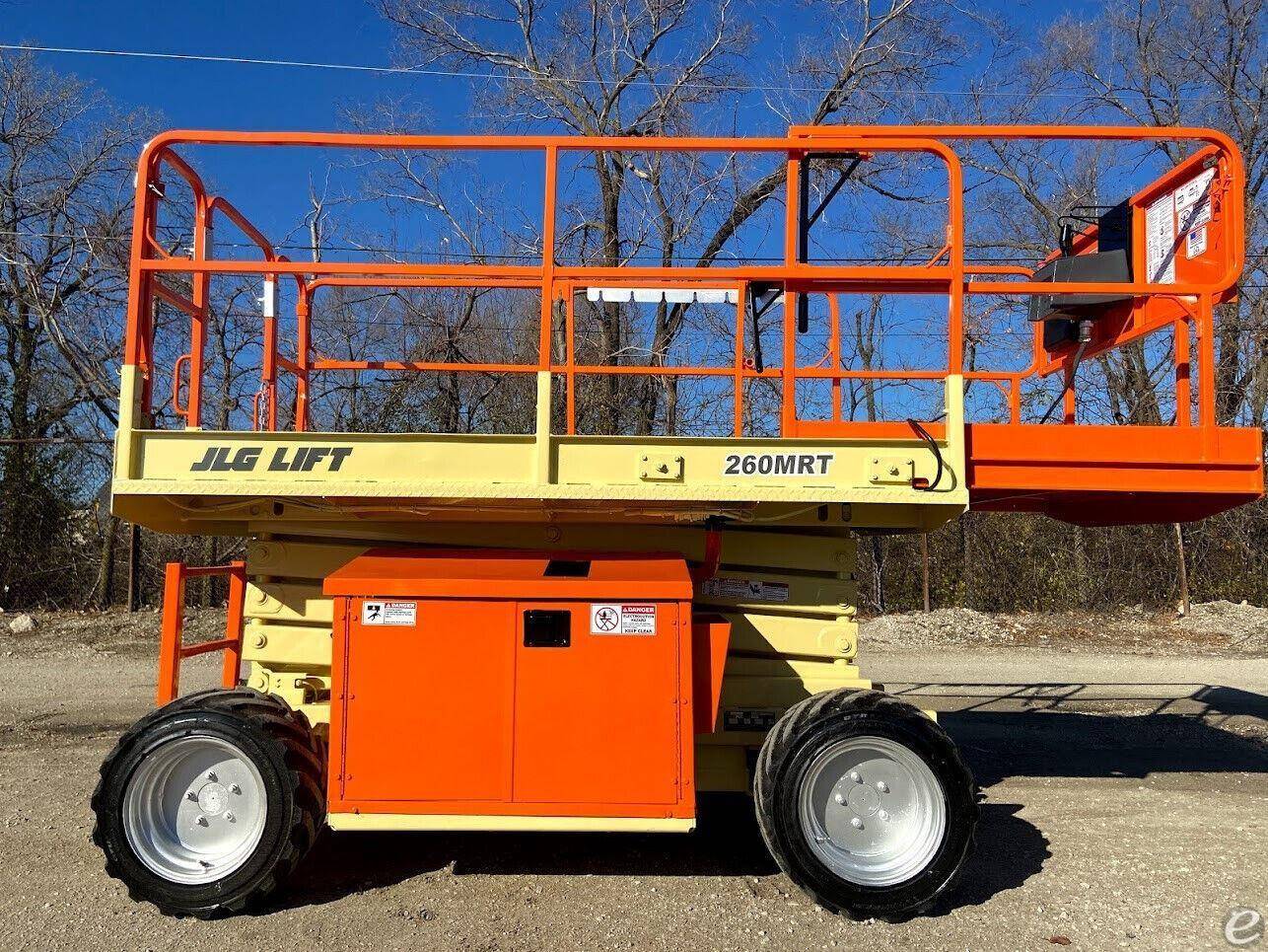 2014 JLG 260MRT Diesel Scissor Lift...