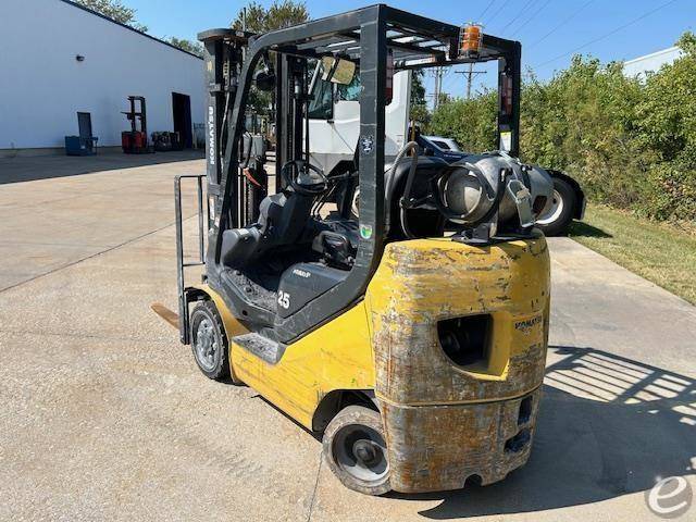 Komatsu FG25ST-16