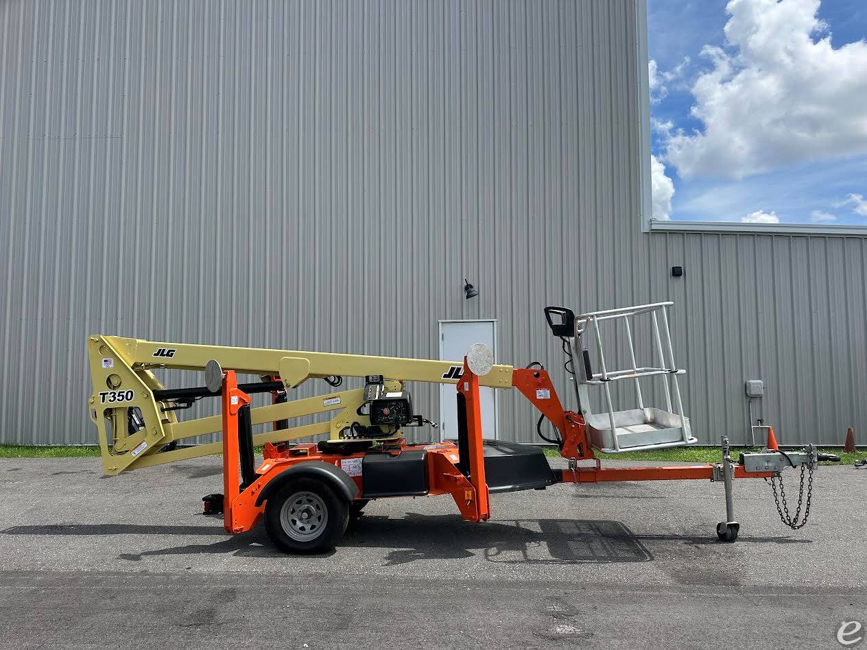 2017 JLG T350