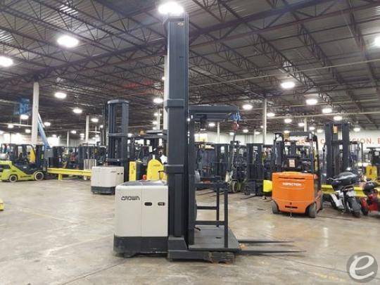2021 Crown SP3530-30 Electric Order Picker - 123Forklift