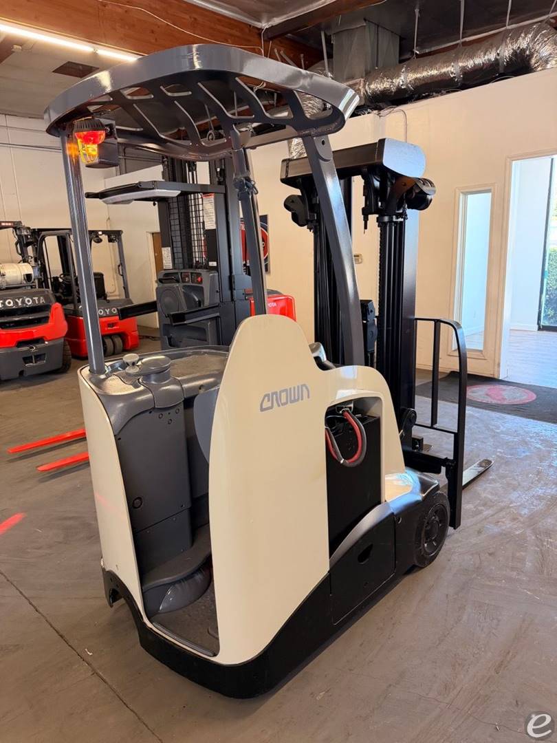 2018 Crown RC5530-30