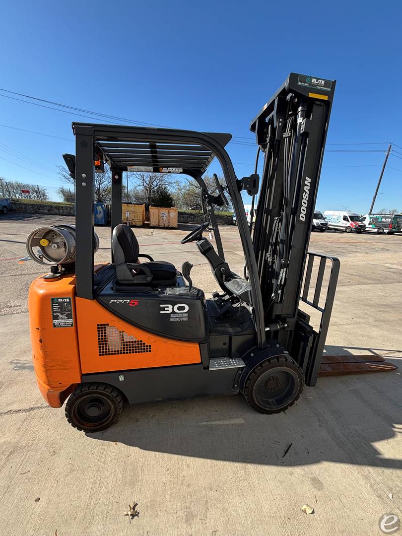 2018 Doosan GC30P-5