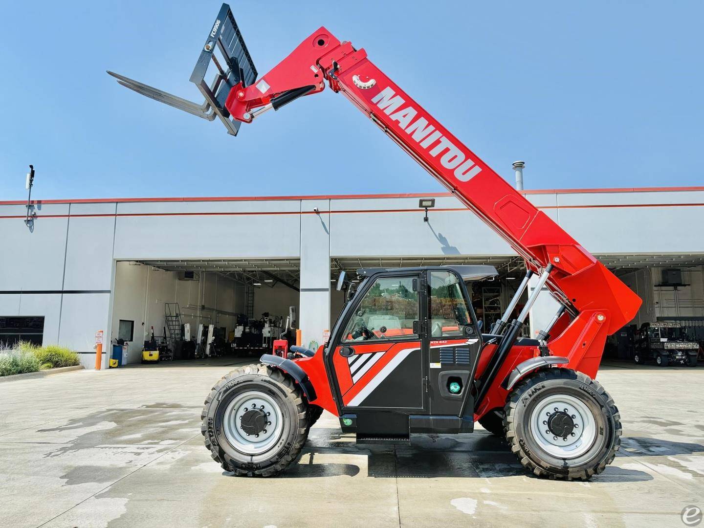 2025 Manitou MTA842