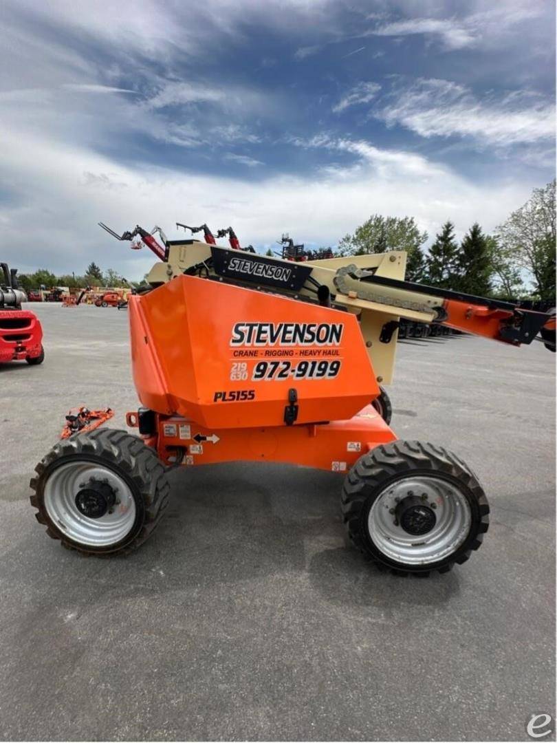 2015 JLG 340AJ