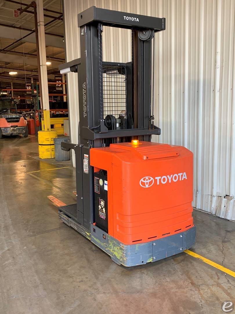 2019 Toyota 7BPUE15 Electric Order Picker - 123Forklift