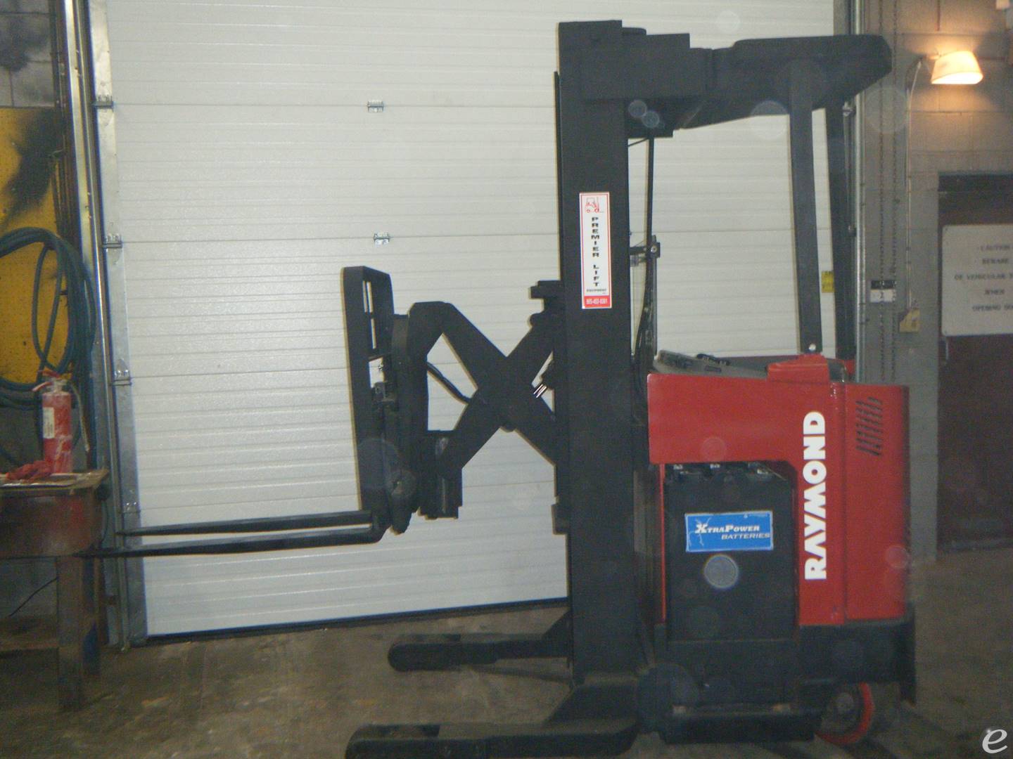  Raymond EASIR40TT Electric Reach Truck - 123Forklift