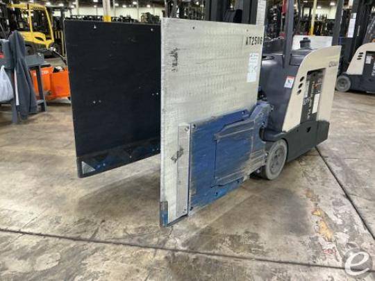 2024 Rightline LC25H-07-AP-3B
