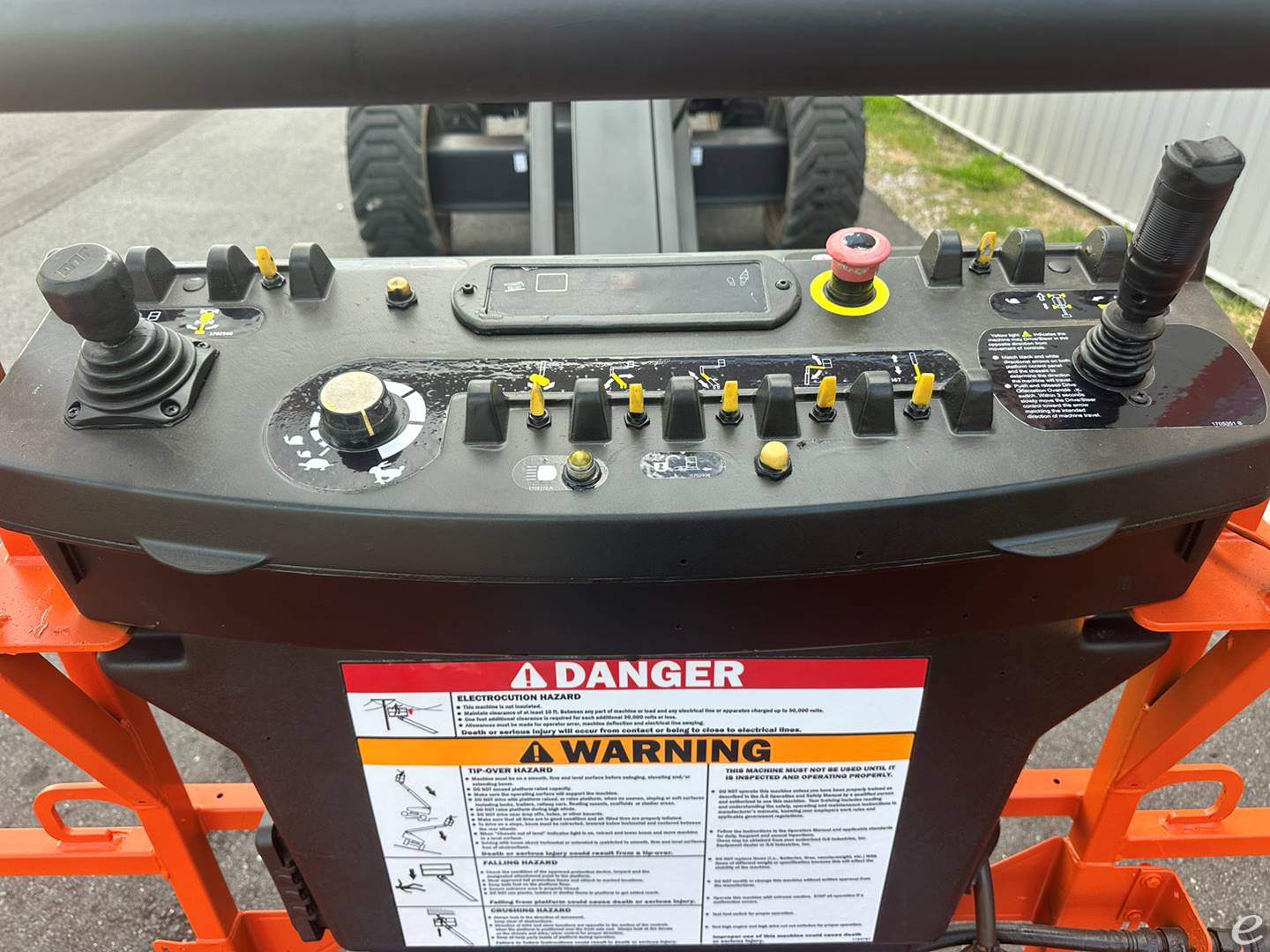 2007 JLG 600AJ