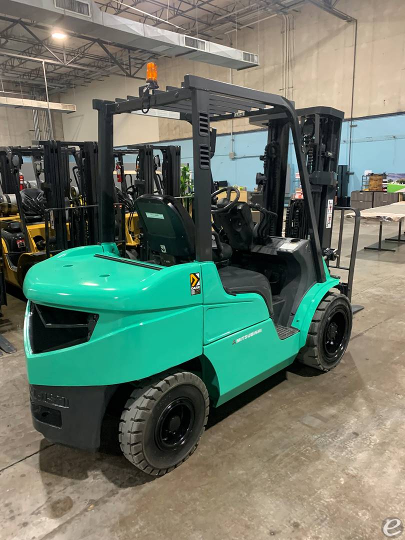 2015 Mitsubishi FD30N5 Diesel Forklift - 123Forklift