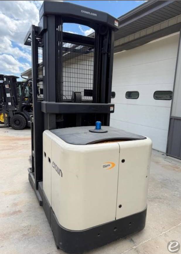2016 Crown SP3500-30
