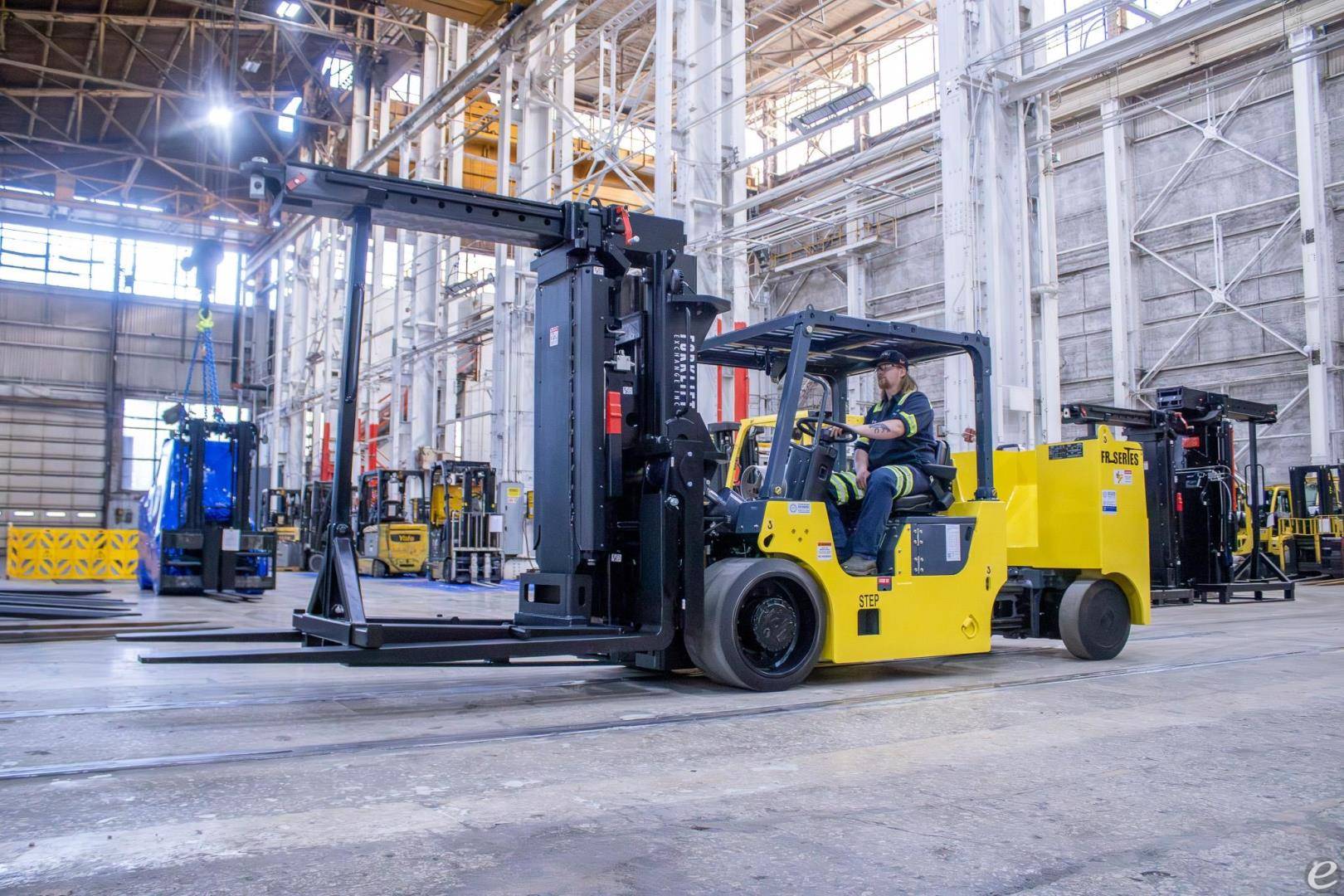 2027 Hoist Liftruck FR25-35