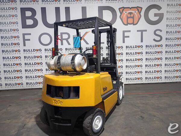 2000 Yale GP040