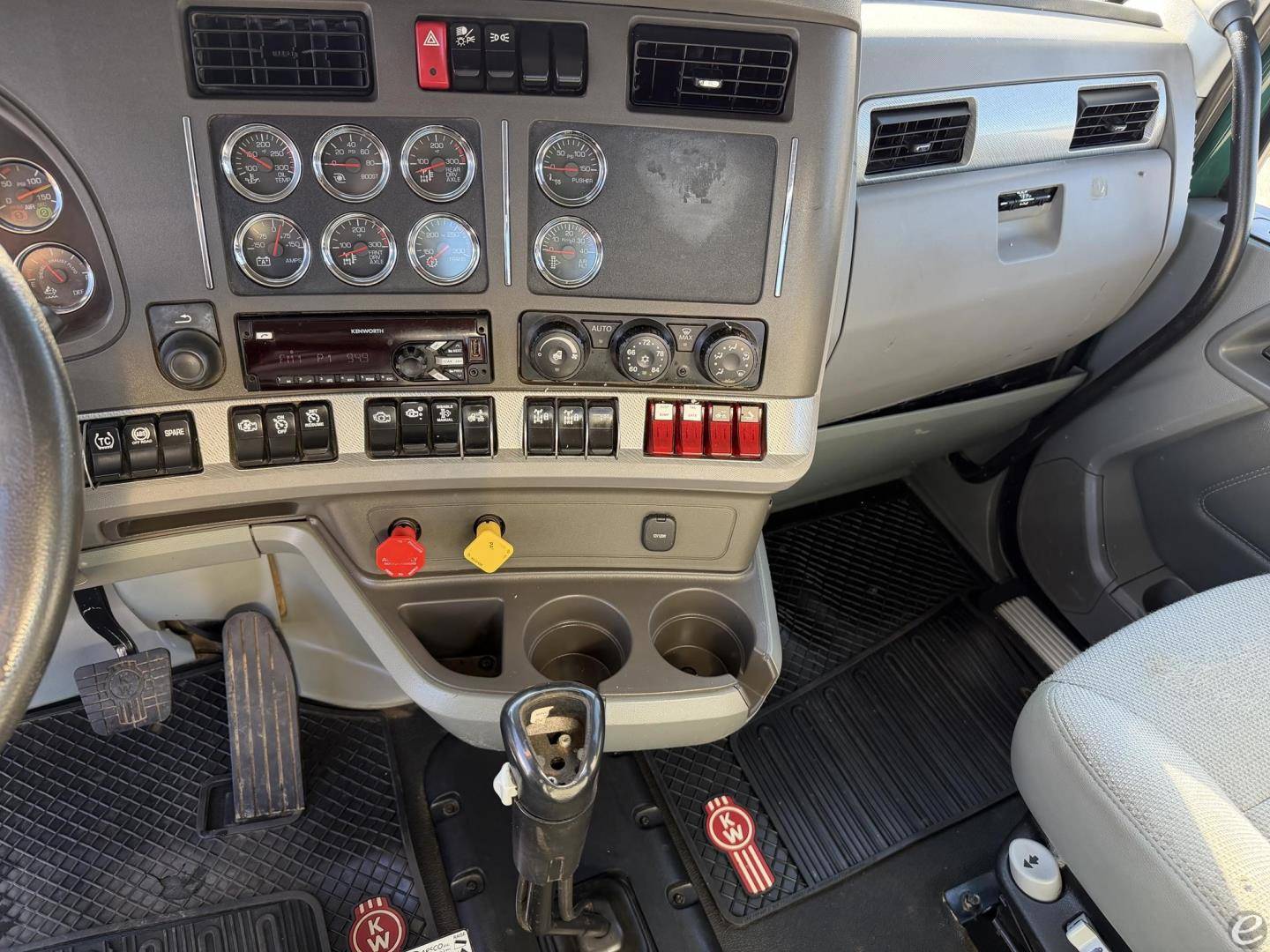 2017 Kenworth T880