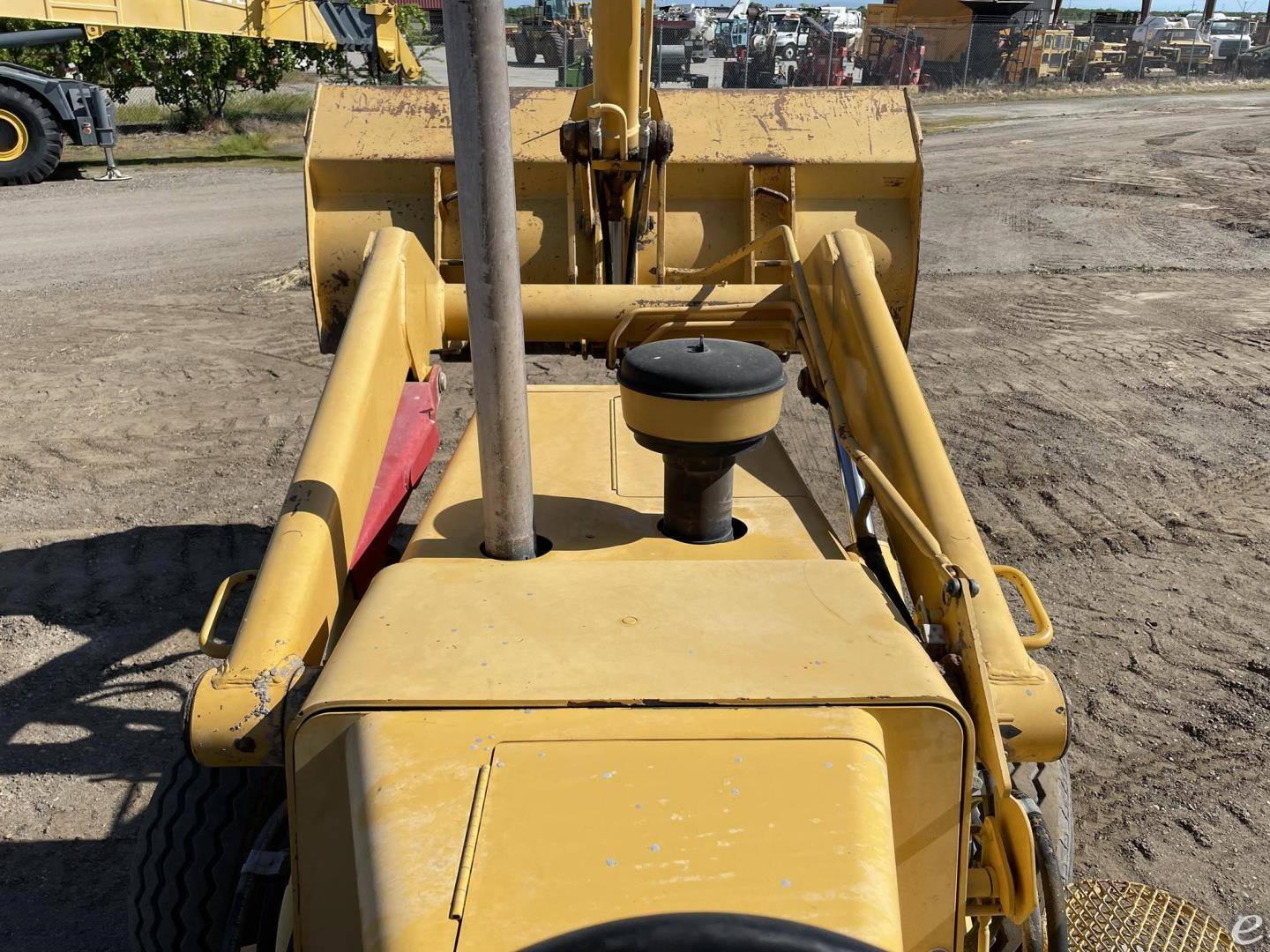 2002 John Deere 710D