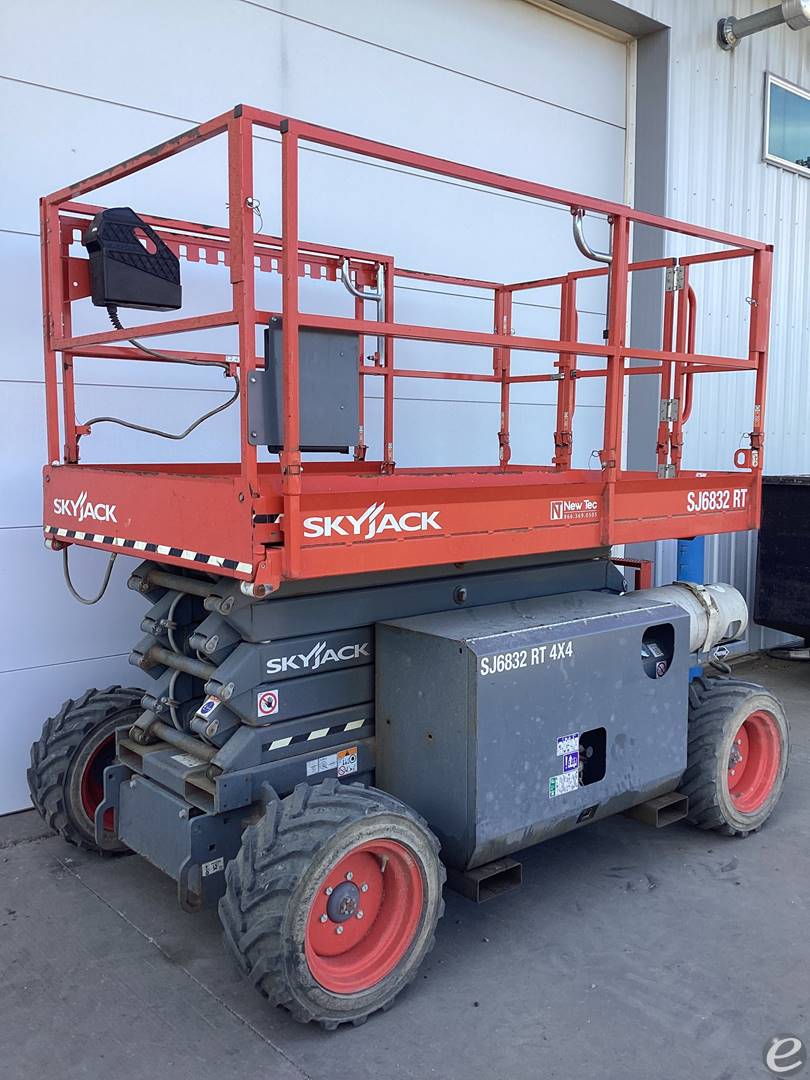2023 Skyjack SJ6832RT-A
