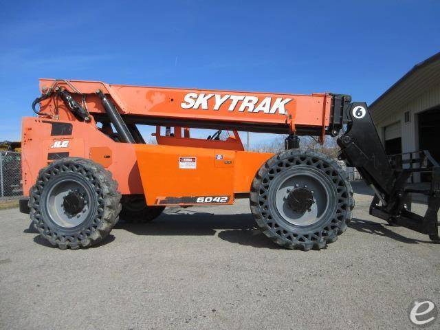 2016 JLG 6042