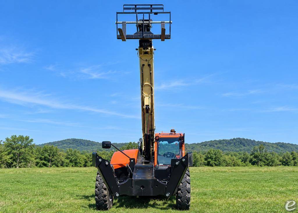 2026 JLG 1055