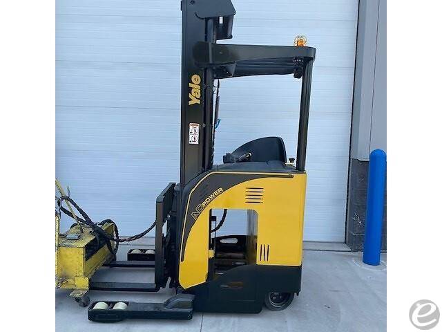 2018 Yale NR035DB Electric Reach Tr...