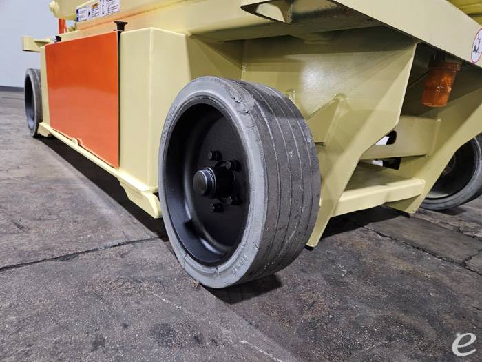 2014 JLG 3248RS